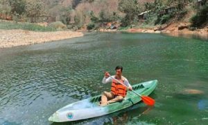 Kanoe untuk menyusuri Sungai Oya