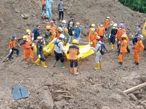 evakuasi korban longsor gunungkidul