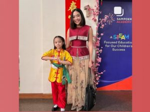 artis Indonesia yang merayakan Imlek