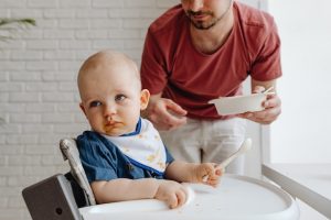 Makanan yang Tidak Boleh Dikonsumsi Bayi