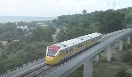 Kereta api pertama di Sulawesi