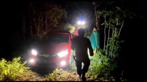 pengendara mobil tersesat di hutan Gunungkidul