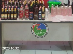 penjual miras oplosan di Jogja