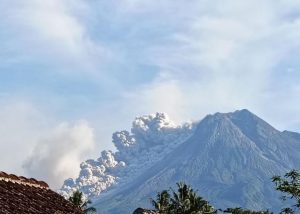 Karakteristik gunung Merapi