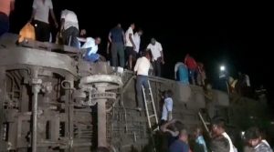 Tragedi Kecelakaan Kereta Api di India